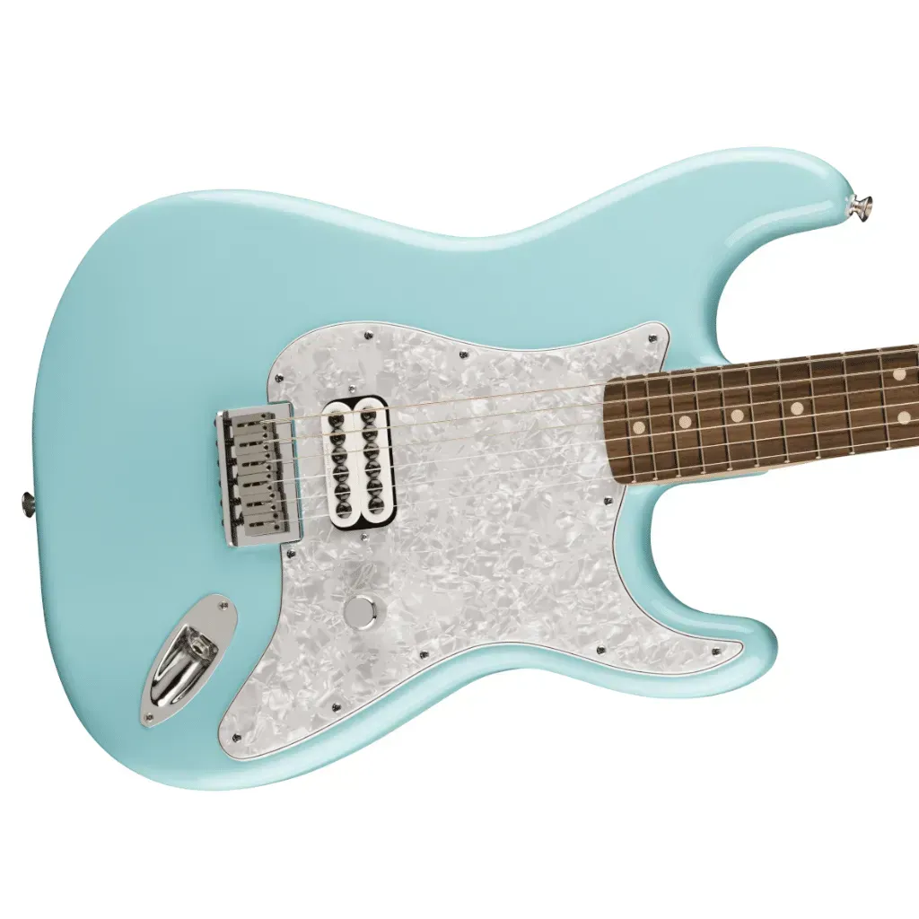 Fender Tom DeLonge Stratocaster Electric Guitar – Daphne Blue — view 3