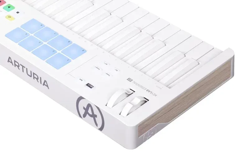 Arturia KeyLab Essential mk3 61-key Controller – Alpine White — view 5