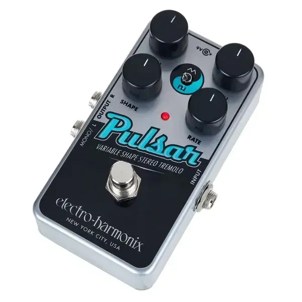 Electro-Harmonix Nano Pulsar Stereo Tremolo Pedal — view 1