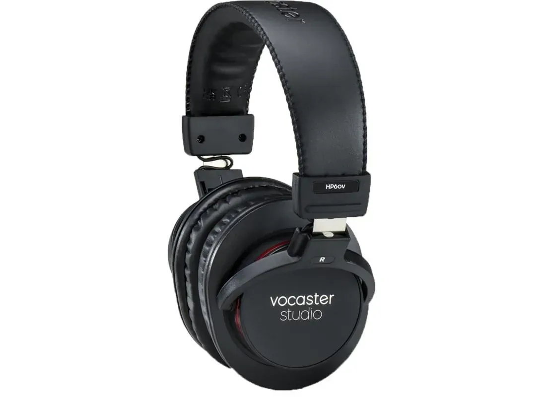 Focusrite Vocaster One Studio USB-C Podcasting Audio Interface Bundle — view 3