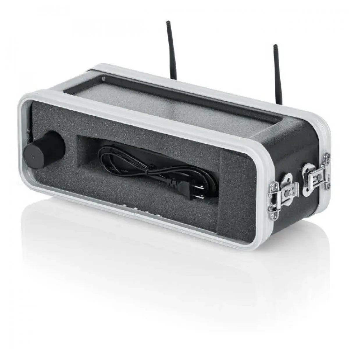Gator Moulded Case for Single Wireless Microphone Receiver — view 6