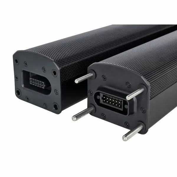 Turbosound iP2000 Bundle 1000 Watt Powered Column Loudspeaker with Transport Bag and Protective Cover — view 4