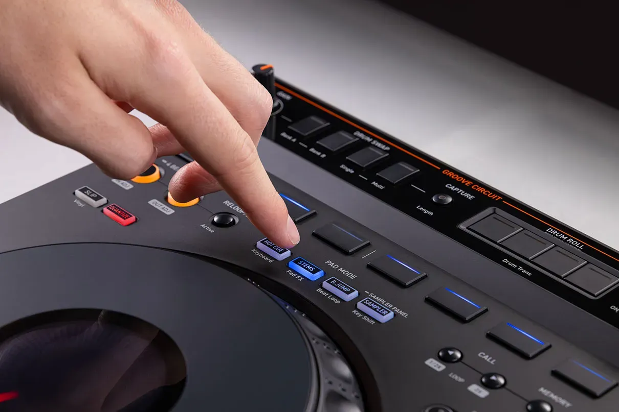 AlphaTheta DDJ-GRV6 4-channel DJ Controller with Groove Circuit — view 6