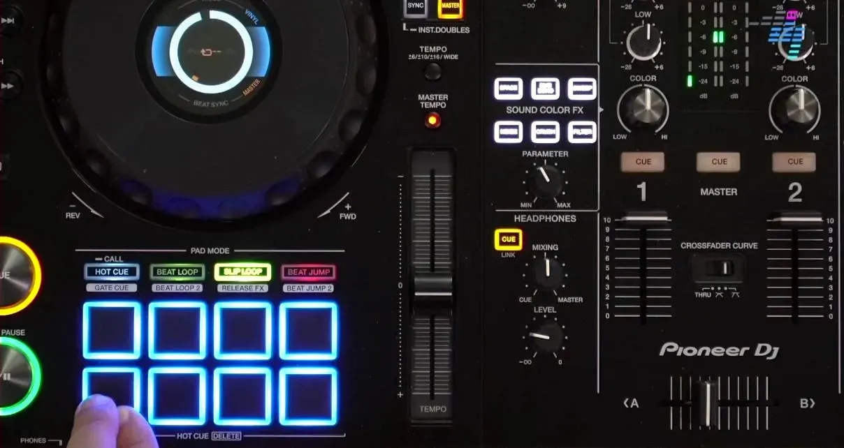 Pioneer DJ XDJ-RX3 Digital DJ System — view 3
