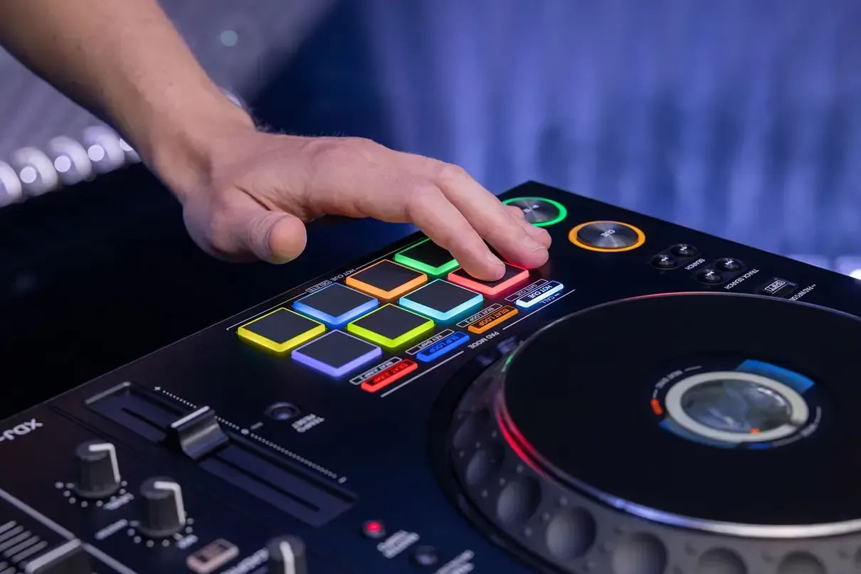 AlphaTheta- Pioneer XDJ-AZ 4-channel Digital DJ System — view 9