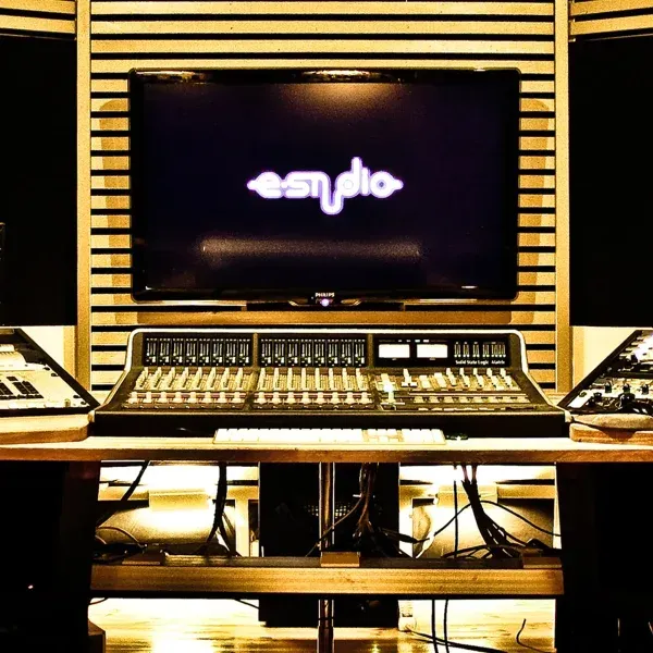 Solid State Logic AWS 948 48-channel Analog Console — view 10