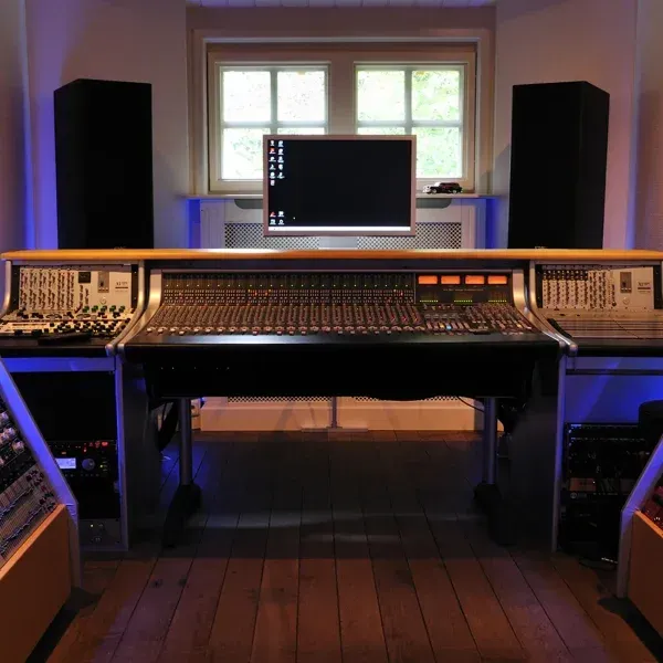 Solid State Logic AWS 948 48-channel Analog Console — view 26