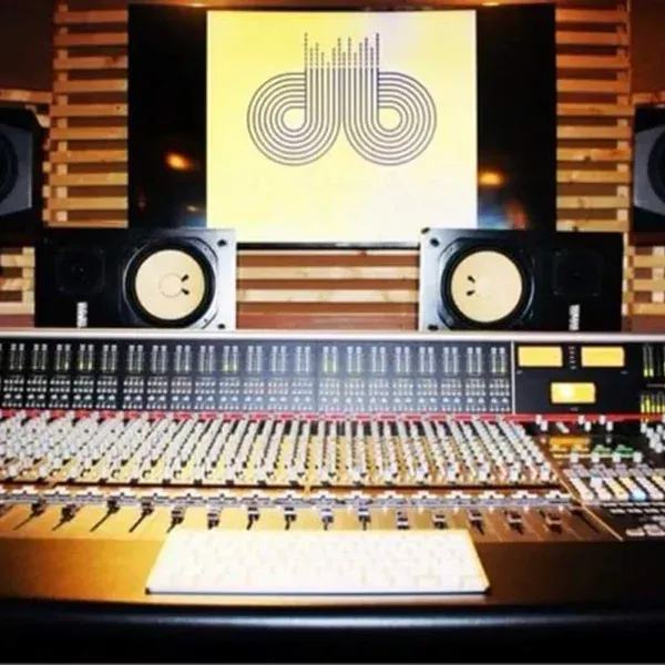 Solid State Logic AWS 948 48-channel Analog Console — view 27