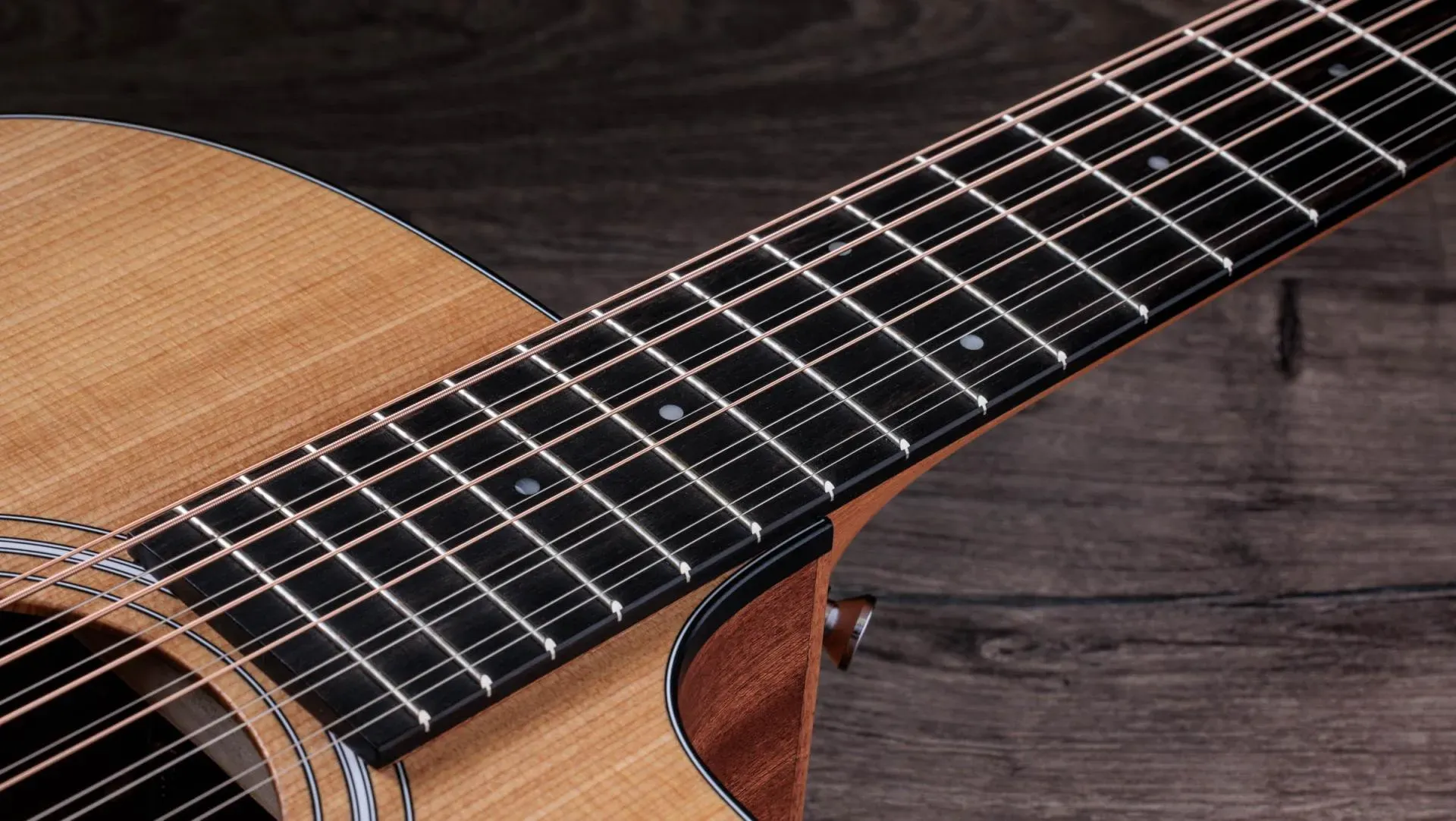Taylor 150ce Dreadnought 12-string Acoustic-electric Guitar — view 4