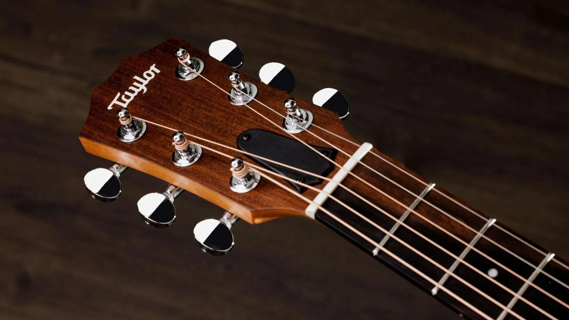 Taylor GS Mini Sapele Acoustic Guitar - Natural — view 8