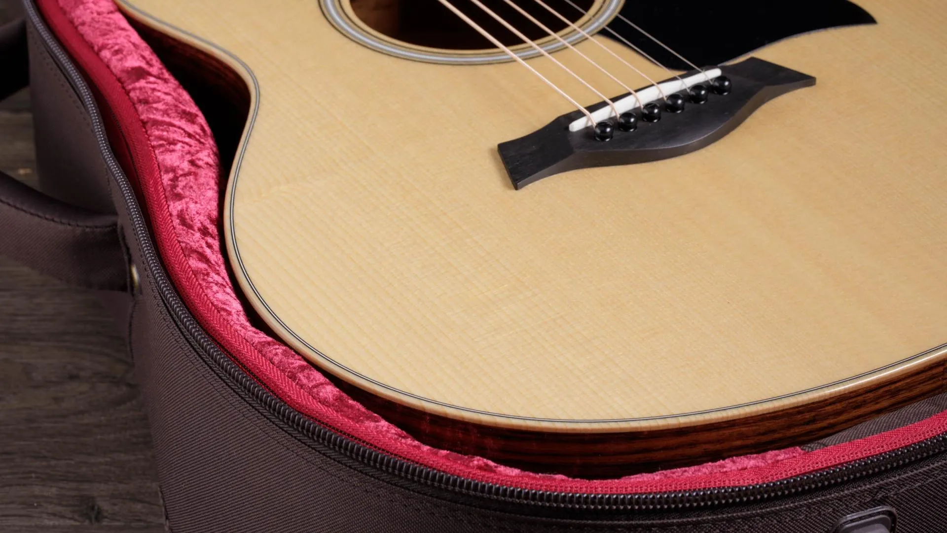 Taylor GS Mini-e Rosewood Plus Acoustic-electric Guitar — view 4