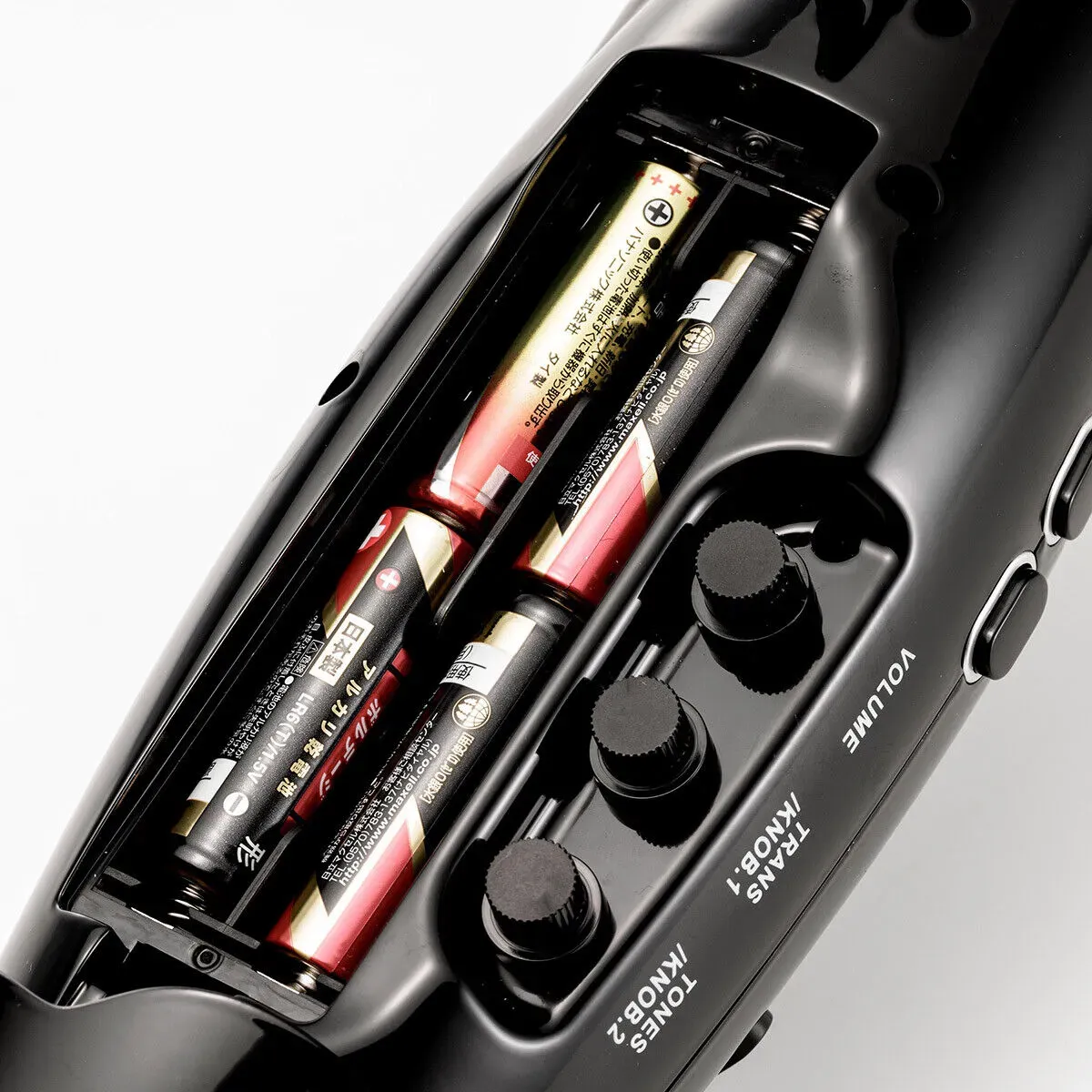 Elesa Electronic 24 Key Bluetooth and Midi Saxophone - Black — view 3
