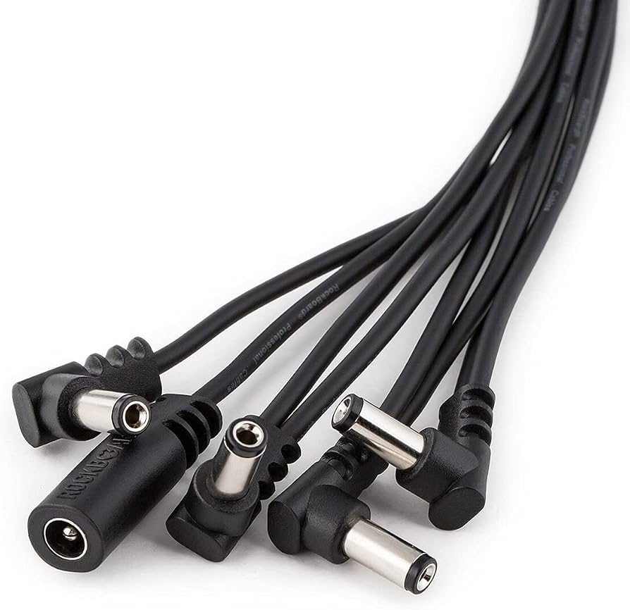 Warwick RockBoard Flat Daisy Chain Power Cable | 8-Output Angled — view 1