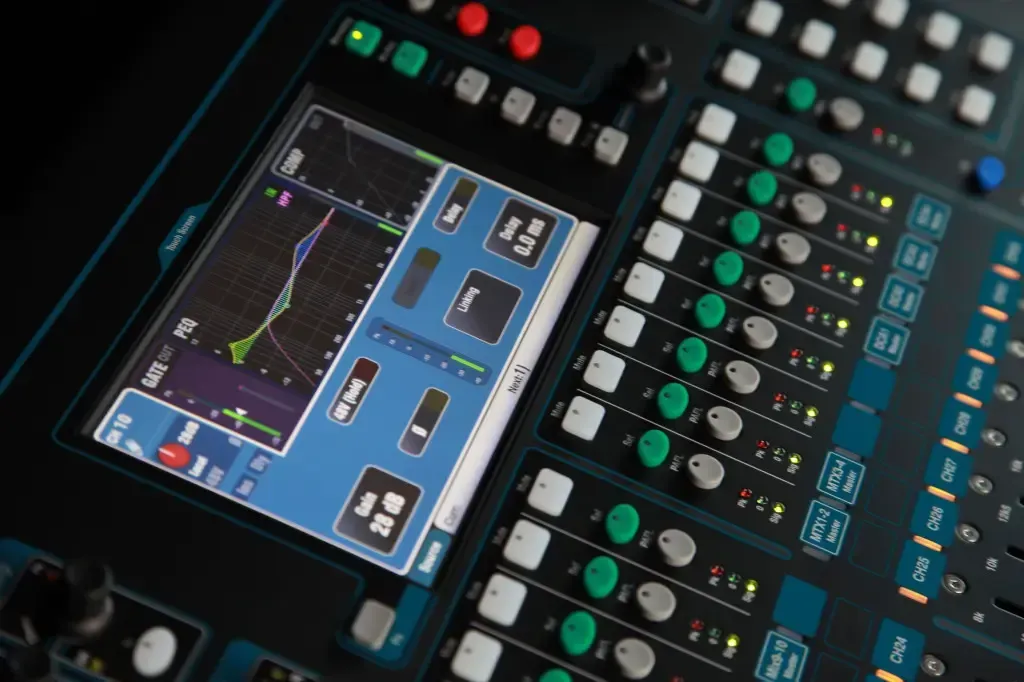 Allen and Heath QU32 Chrome - 32 Channel Digital Mixer — view 2