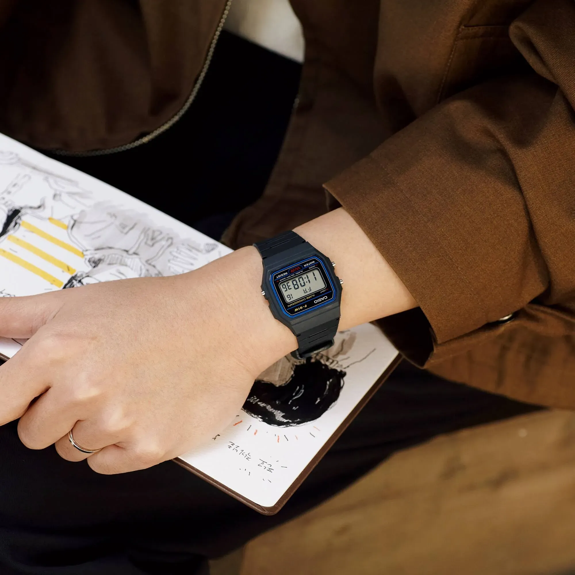 Casio F-91W-1 Vintage Digital Watch — view 2