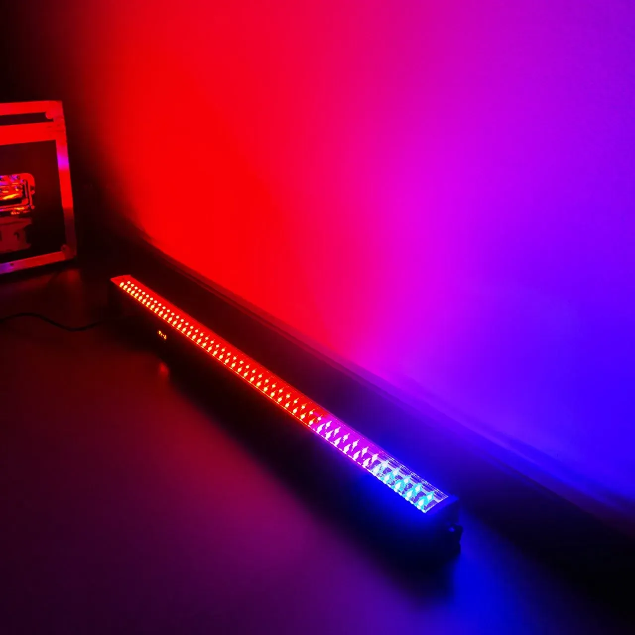 Beamz LCB144 MKii LED Colour Bar — view 5