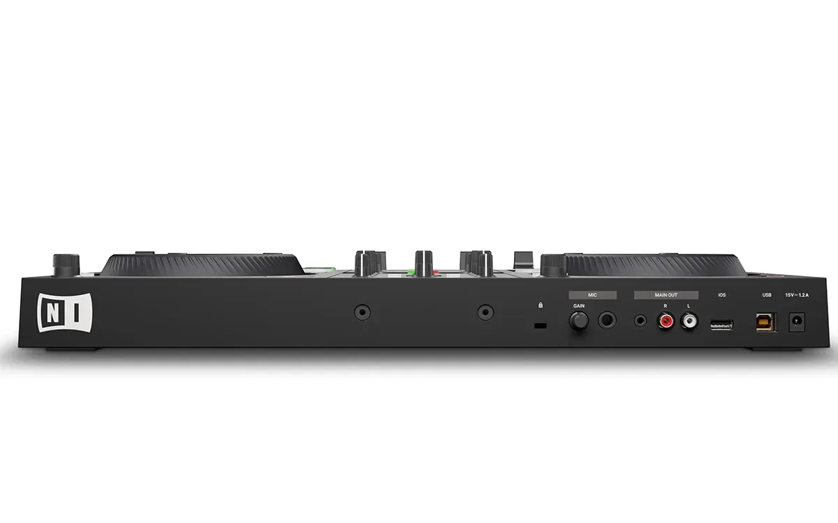 Native Instruments Traktor S2MK3 — view 2