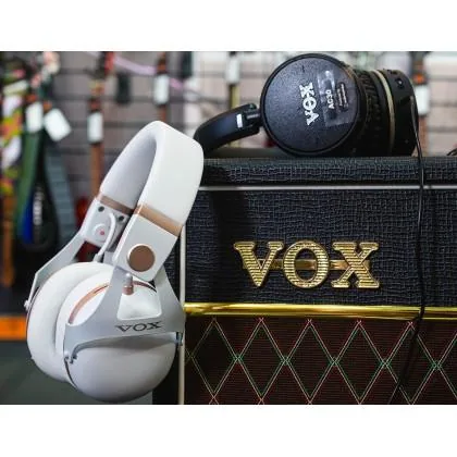 VOX VH-Q1 - Smart Noise Cancelling Wireless Headphones for Guitarists - Black — view 3