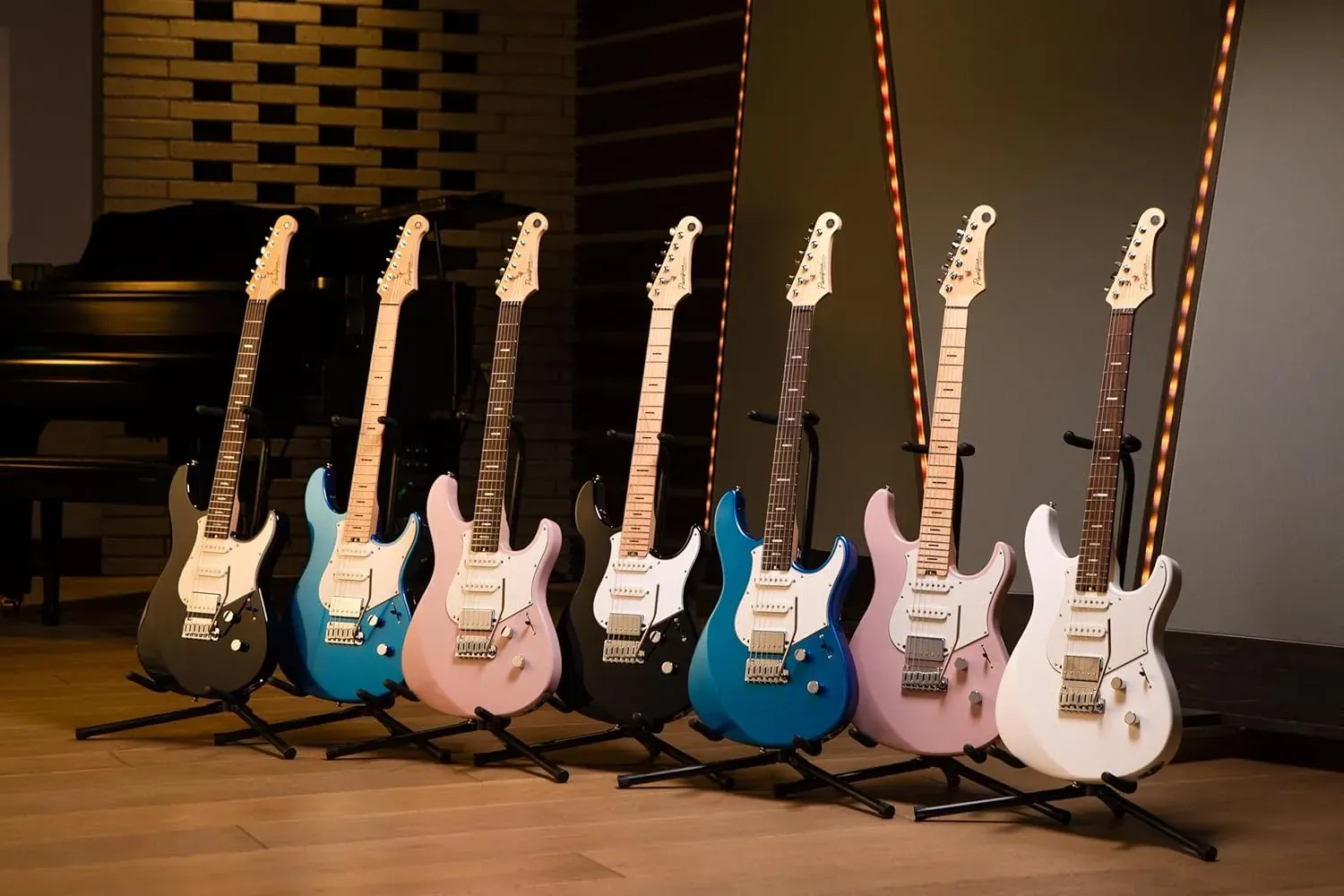 Yamaha Pacifica Standard Plus Electric Guitar Maple Fingerboard - Ash Pink — view 8
