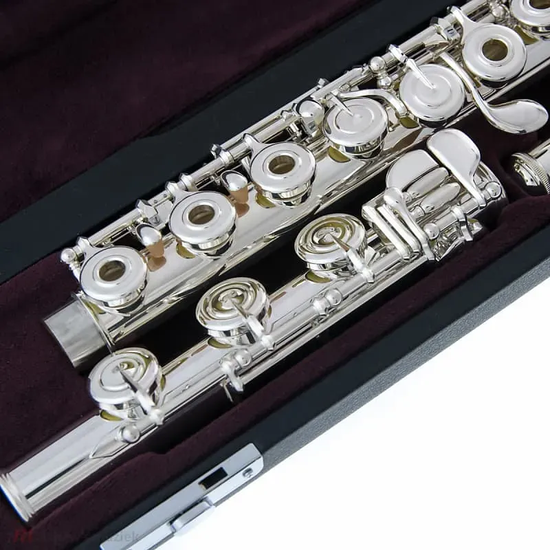 Yamaha Flute YFL372H — view 8