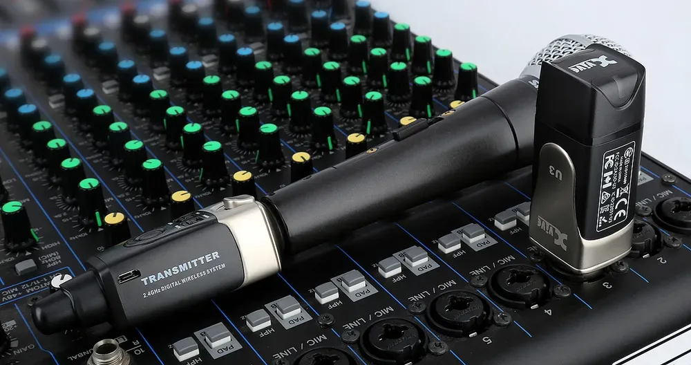 Xvive U3D Dual XLR Plug-on Wireless System — view 6