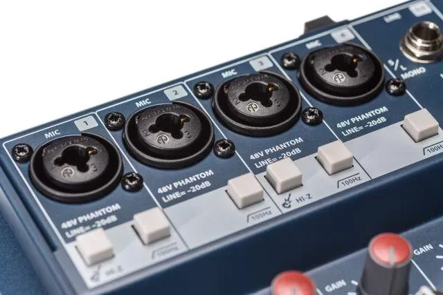 Soundcraft Notepad-12FX Mixer with Effects and USB — view 3