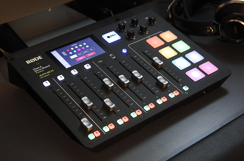 All in one Rode RODECaster Pro Production Studio