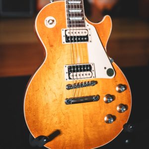 Gibson Les Paul Classic Solidbody – Honeyburst