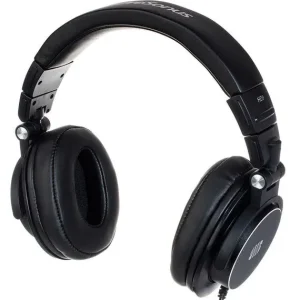 Hear for yourself. Mix for everyone. When you need to do serious work without bothering anyone in your living space and without being distracted by outside sound, choose PreSonus® HD9 headphones. They're clean-sounding, extra-comfortable, and offer a broad, transparent frequency response that ensures accurate mixing.